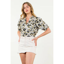 Load image into Gallery viewer, Puff Sleeve Flower Print Top