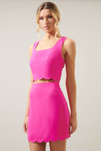 Load image into Gallery viewer, Ferriera Scalloped Square Neck Cropped Tank