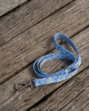 Load image into Gallery viewer, Blue Oyster Leash