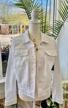 Load image into Gallery viewer, Ada Cropped Jacket Optic White
