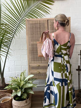 Load image into Gallery viewer, Navy maxi dress
