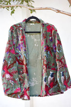 Load image into Gallery viewer, Astrid Velvet Jacket Green OS
