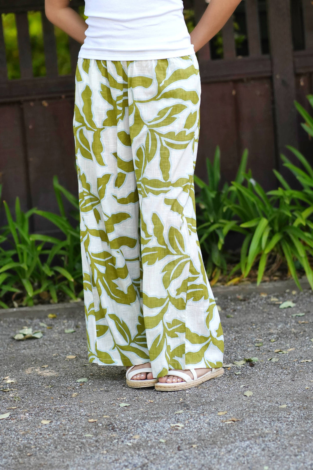 Erin Abstract Print Pants Olive White 