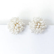 Load image into Gallery viewer, Lottie Cluster Pearl Earrings
