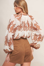 Load image into Gallery viewer, A faux suede skort - IP8984
