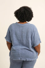Load image into Gallery viewer, Linen Tunic
