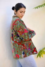 Load image into Gallery viewer, Astrid Velvet Jacket Green OS
