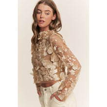 Load image into Gallery viewer, 3D FLOWER EMBROIDERY SLIM FIT CROP TOP
