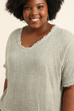 Load image into Gallery viewer, Linen Tunic
