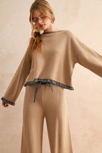 Load image into Gallery viewer, T5466ST   RUFFLED HEM DETAIL KNITTED TOP
