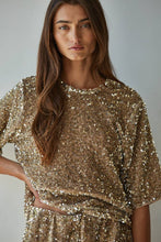 Load image into Gallery viewer, Woven Polyester Spandex Sequin Top
