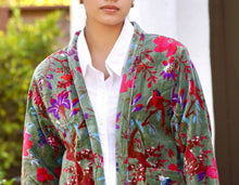 Load image into Gallery viewer, Astrid Velvet Jacket Green OS
