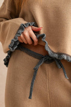 Load image into Gallery viewer, P5465ST   RUFFLED HEM KNITTED PANTS
