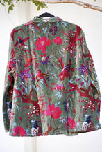 Load image into Gallery viewer, Astrid Velvet Jacket Green OS
