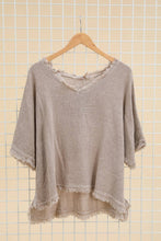 Load image into Gallery viewer, Linen Tunic
