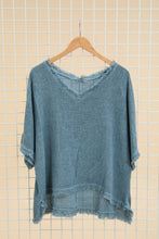 Load image into Gallery viewer, Linen Tunic
