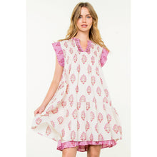 Load image into Gallery viewer, Sleeveless Pintuck Floral Print Dress
