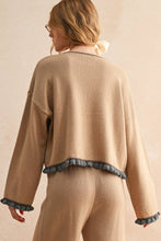 Load image into Gallery viewer, T5466ST   RUFFLED HEM DETAIL KNITTED TOP
